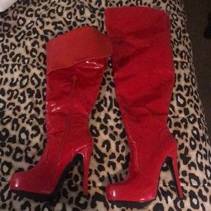 Sexy, leather, candy apple red, thigh high boots👠